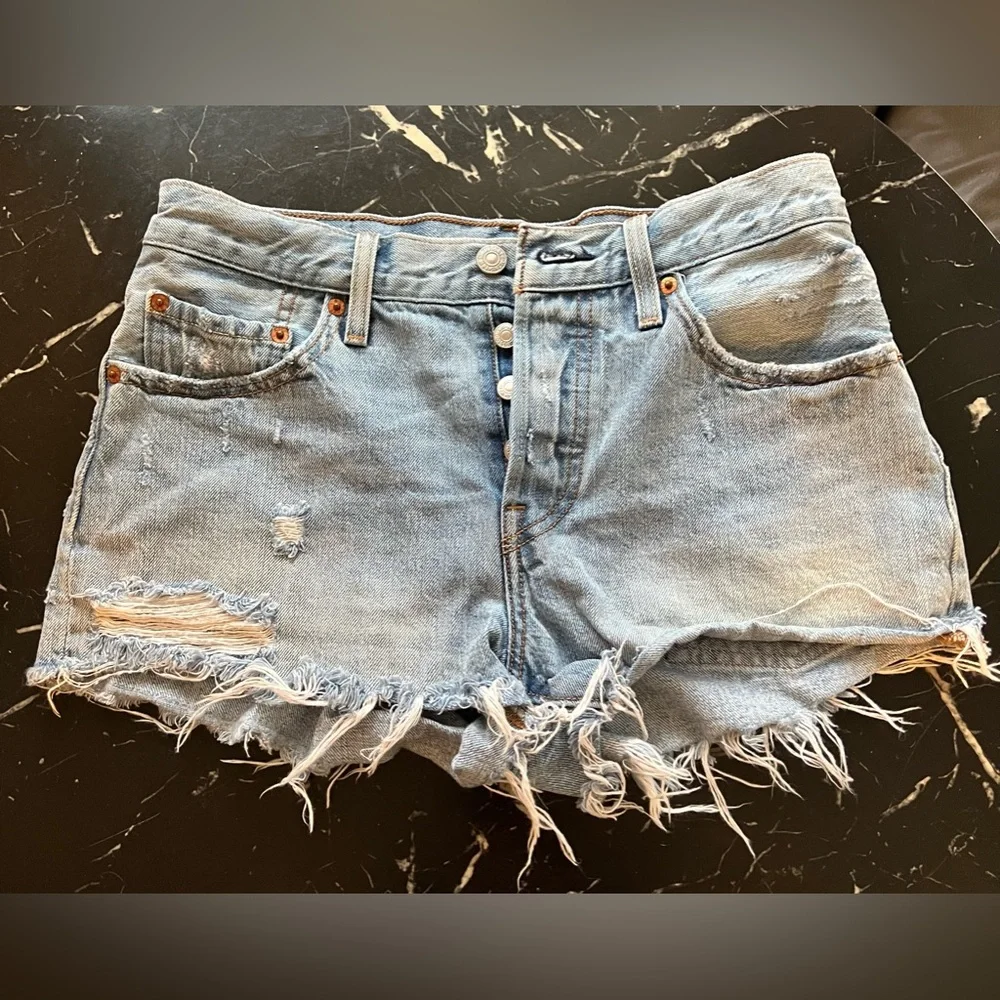 LEVI’S DENIM CUTOFFS - Picture 1 of 6